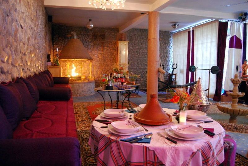 Le Temps De Vivre Bed & Breakfast Varzazat Dış mekan fotoğraf