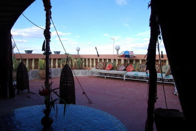 Le Temps De Vivre Bed & Breakfast Varzazat Dış mekan fotoğraf